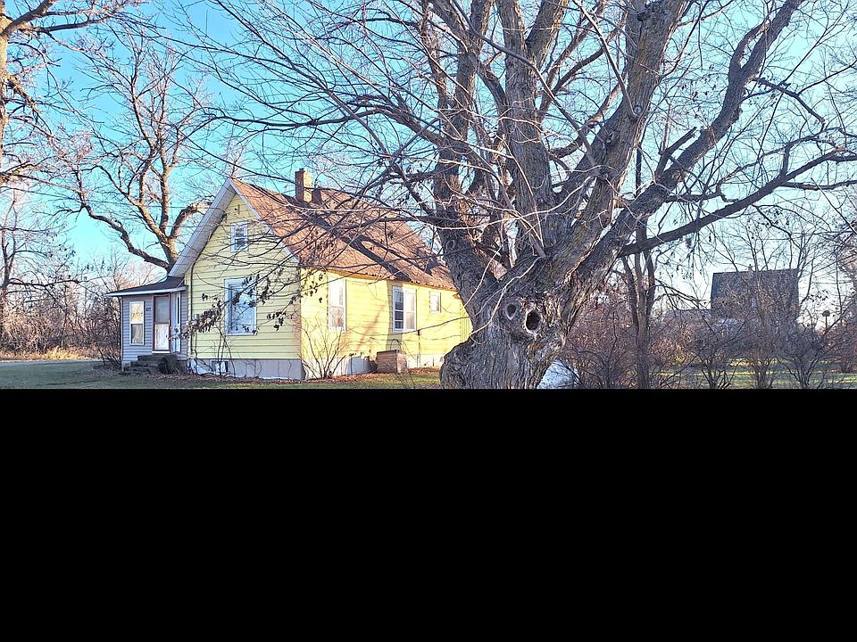 2nd image of 437 Nelson St E