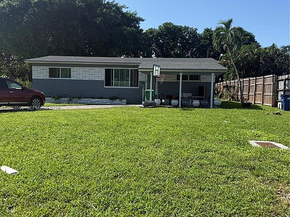 2nd image of 2540 NW 111th St
