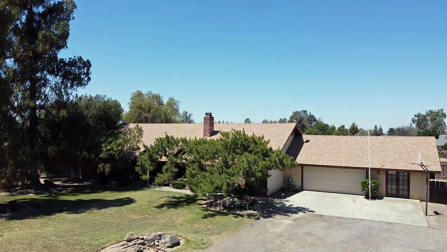 16600 Karen Rd photo 1