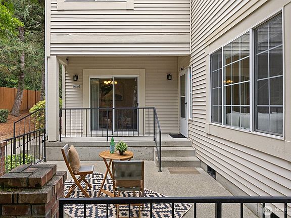 4th image of 10909 Avondale Road NE #R170