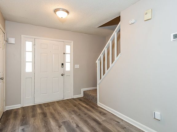 5th image of 5026 Hawthorne Ct SE #A