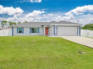 3445 NE 8th Pl, Cape Coral, FL 33909