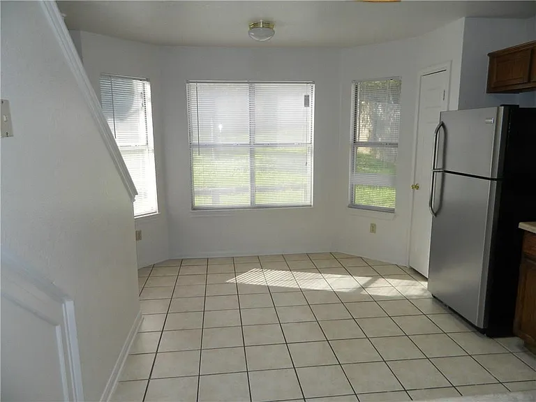 7213 Oak Meadow Dr #B — Photo 5