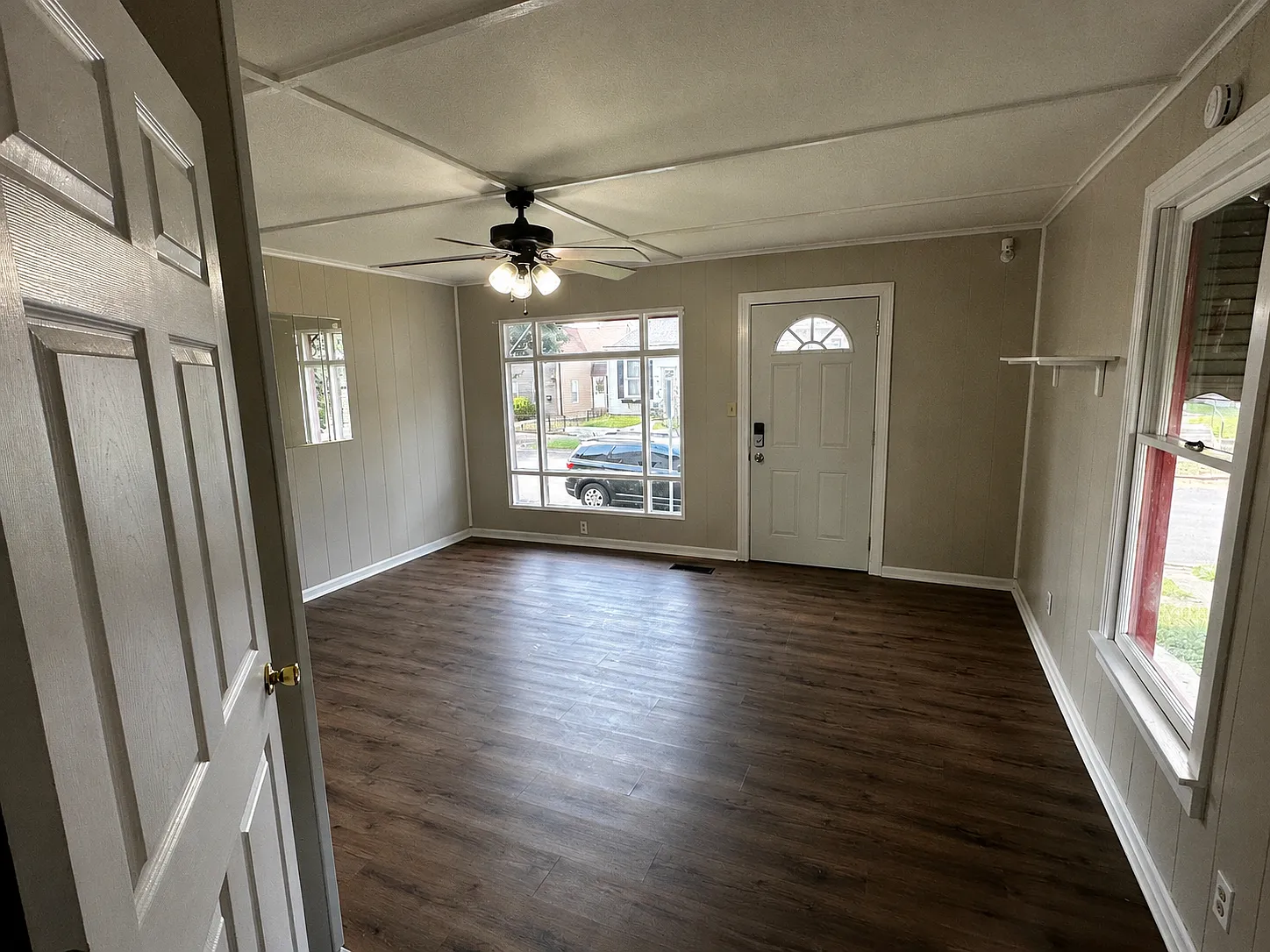 3 bed, 1304 sqft, $1,649 — Photo 4