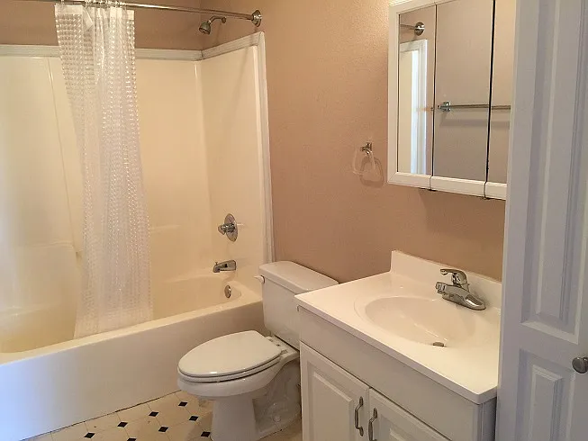 1102 NE 16th Ave — Photo 9