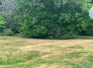 Vl E, Saint Charles, MI 48655