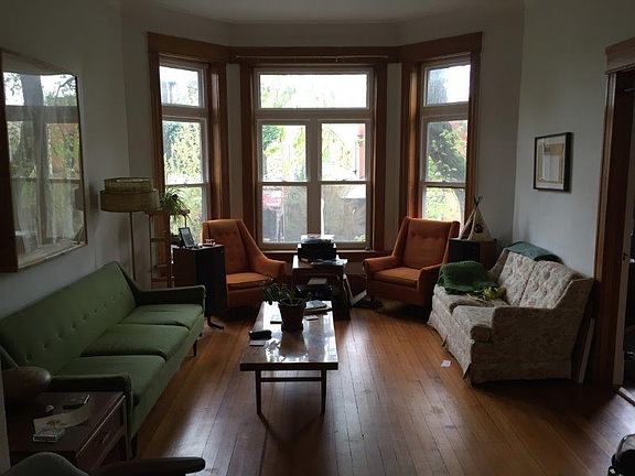 2nd image of 1331 N Maplewood Ave APT 2