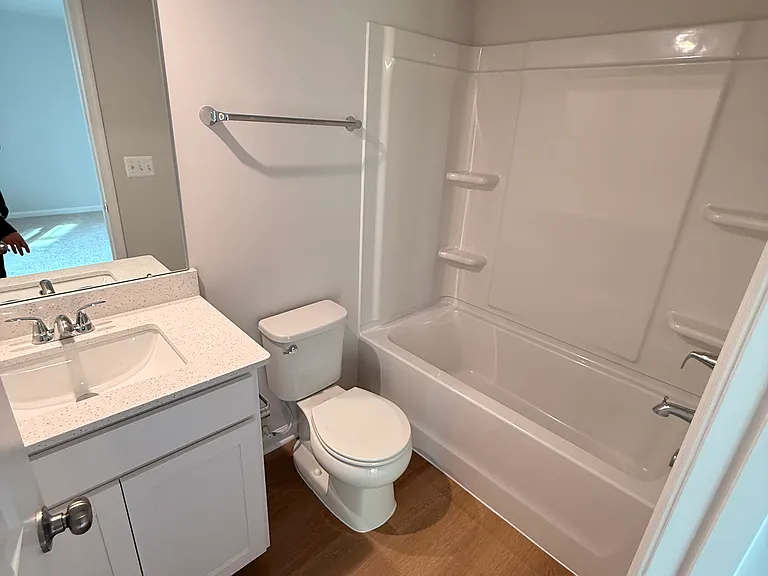 65 Laurin St — Photo 7