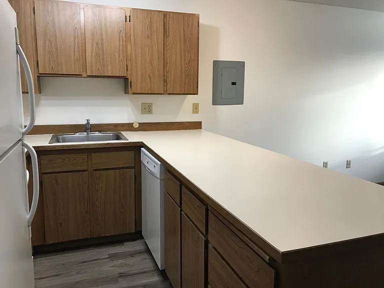4550 7th Ave NE #302 — Photo 3