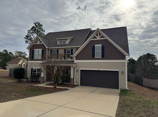 245 Highgrove Dr, Spring Lake, NC 28390