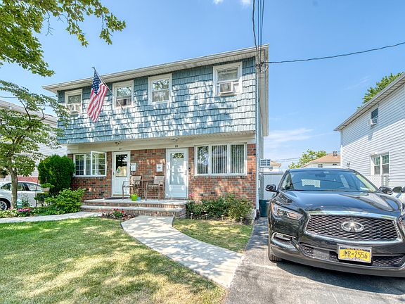 3rd image of 23 Cranford St