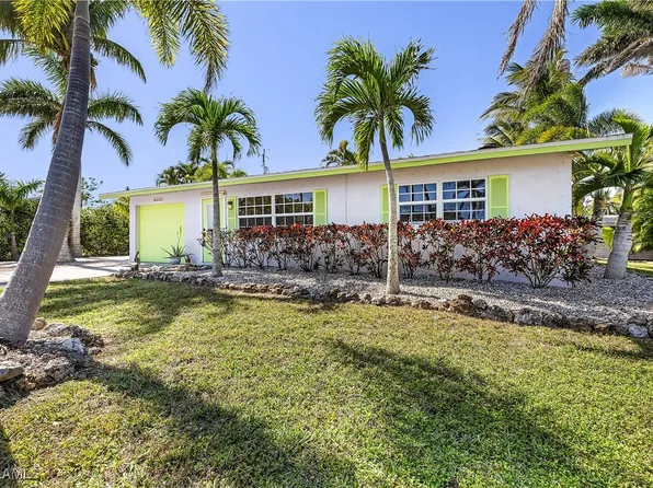 5483 Avenue C, Bokeelia, FL 33922