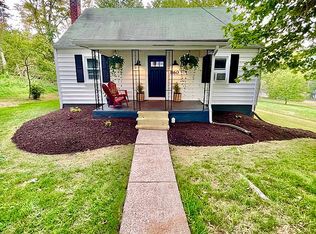 860 S Thomas St, Bedford, PA 15522