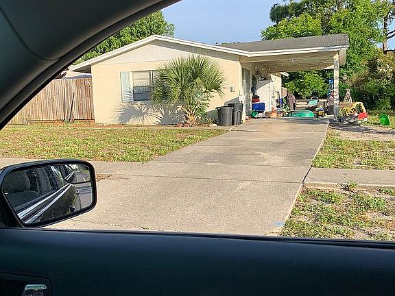 3rd image of 140 Shores Blvd