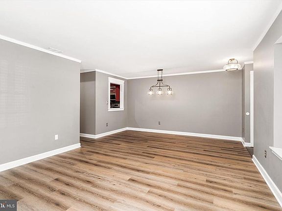 5th image of 11 Wyndham Pl