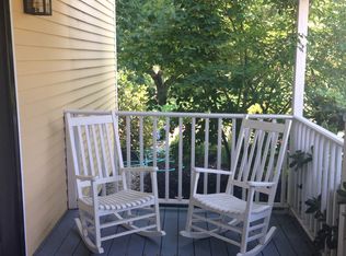 49 S Main St, Derry, NH 03038