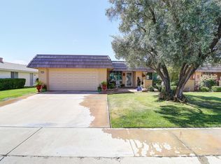 10013 W Sandstone Dr, Sun City, AZ 85351