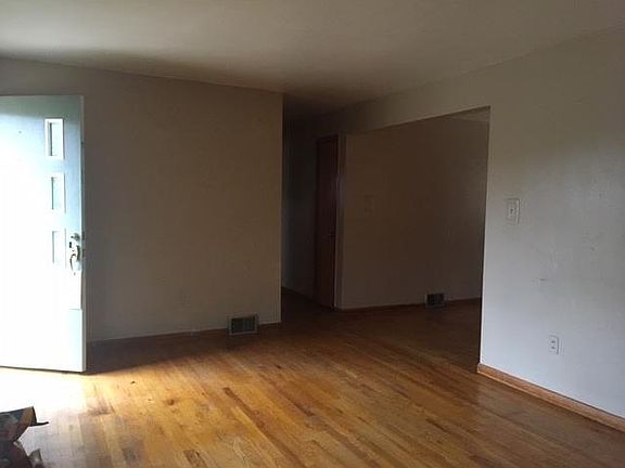 5th image of 117 Glenview Ave