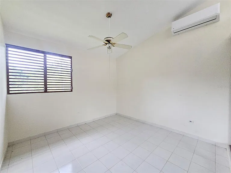 701 Calle Azorin — Photo 18