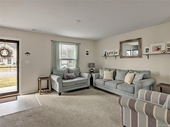 4th image of 5529 Noble Ave