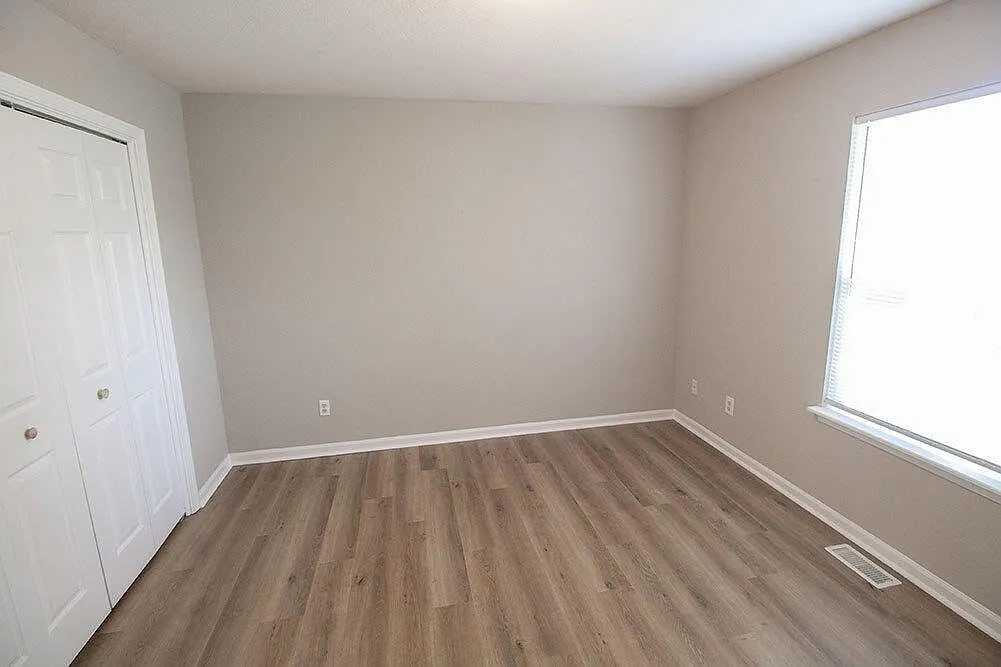 Waterloo Dr - 4516-... — Photo 4