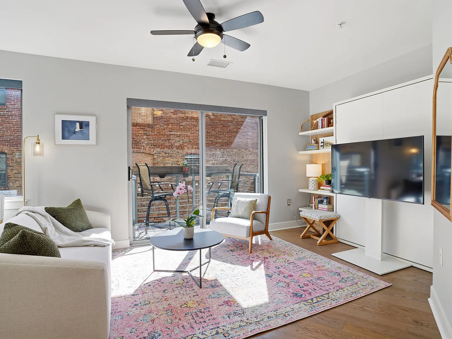 Studio, 403 sqft, $1,950 — Photo 1