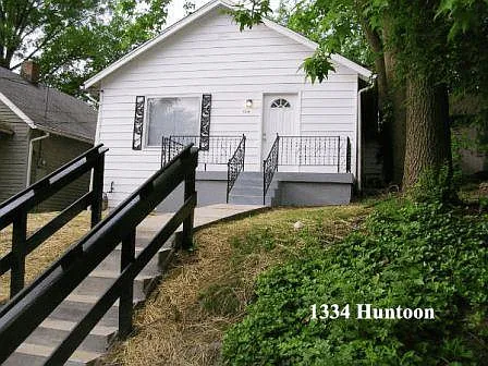 1334 Huntoon Ave photo 1