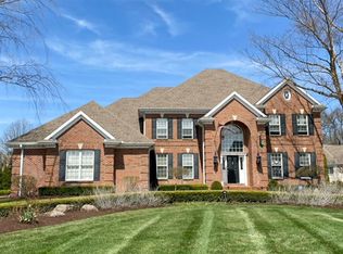 51470 Hidden Pines Ct, Granger, IN