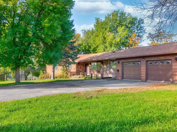 131 3rd St W, Hunter, ND 58048