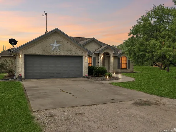 254 County Road 2113, Alice, TX 78332