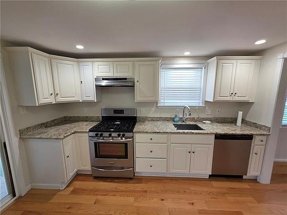 4th image of 3927 Bauvais St