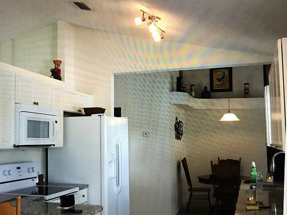 5th image of 3506 Egret Dr
