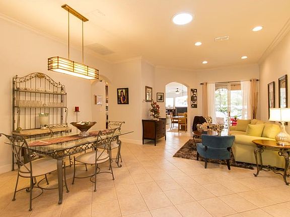 3rd image of 23335 Dinhurst Ct