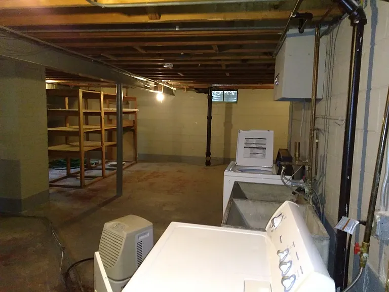 930 S Midvale Blvd — Photo 24