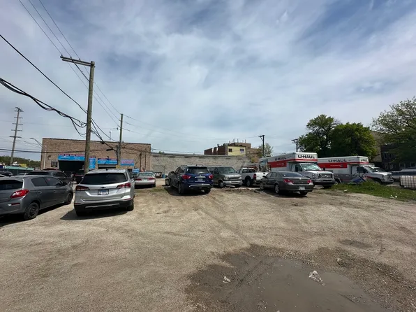 3110-3118 S Shields Ave, Chicago, IL 60616