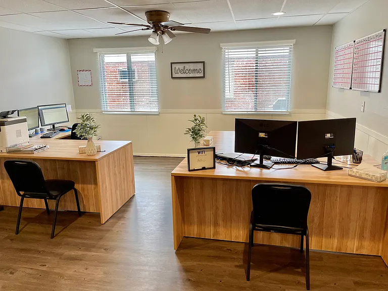 Charlton Place — Photo 16