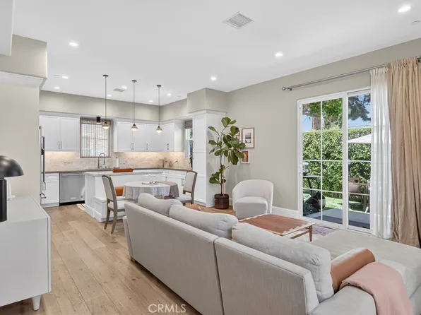 3918 W 242nd St, Torrance, CA 90505