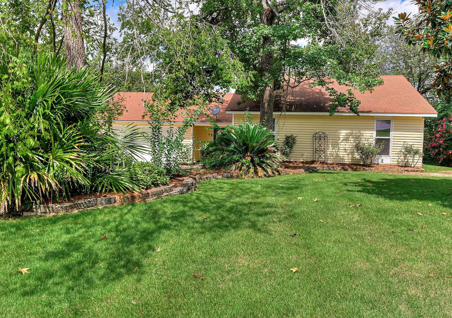 Home For Rent - 230 Ronstadt Drive Martinez, GA 30907 — Photo 2