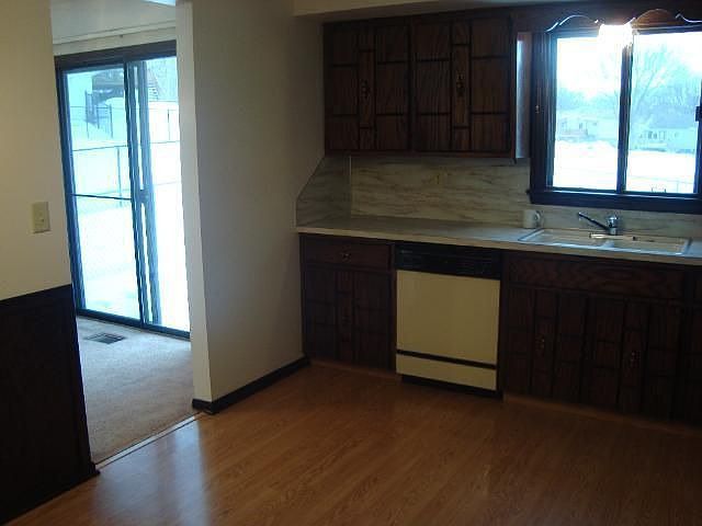 2nd image of 5717 N 116th Cir