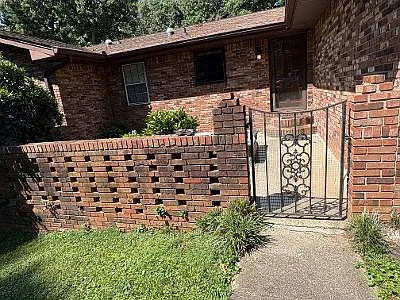 79 Duncan Ct — Photo 18