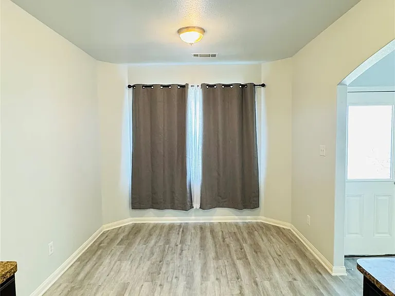 2050 Wilde Elm Dr — Photo 5