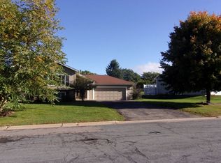 2208 Connelly Cir, Burnsville, MN 55337