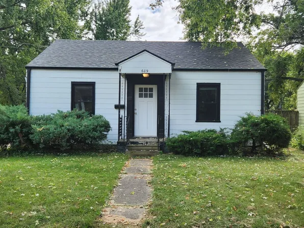 609 Morton Ave, Des Moines, IA 50313