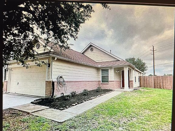 2nd image of 6738 Green Pear Ln