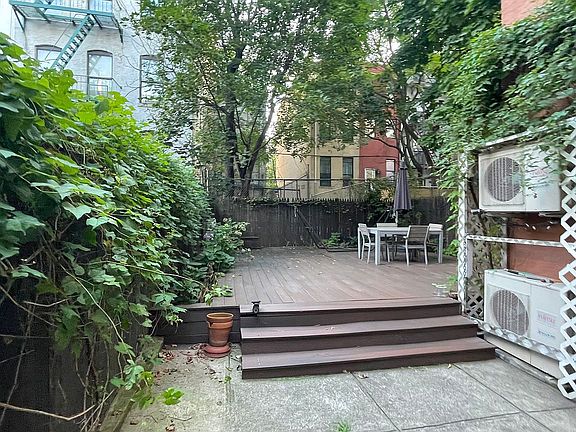 3rd image of 122 W 130th St APT 2