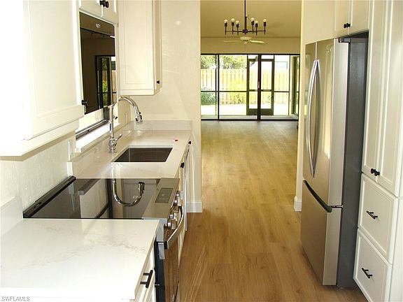 4th image of 857 Reef Point Cir