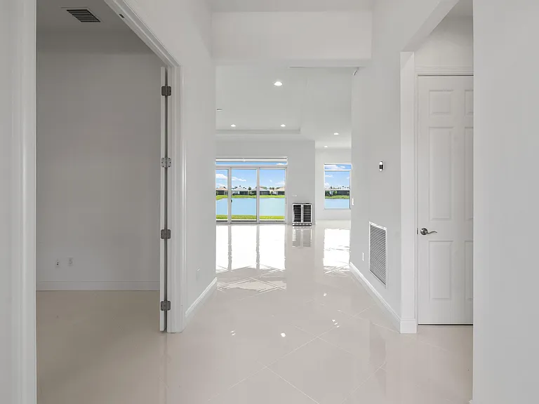 9019 SW Terzi Way — Photo 5