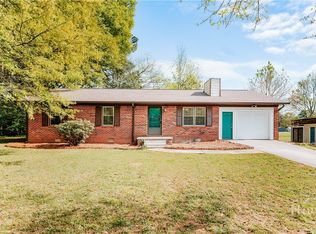 329 Gordon Cir, Winterville, GA 30683