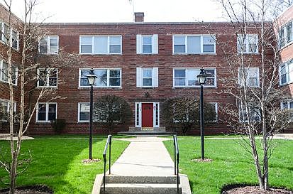 1st image of 804 Oakton St APT 1E