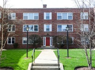 804 Oakton St APT 1E, Evanston, IL 60202